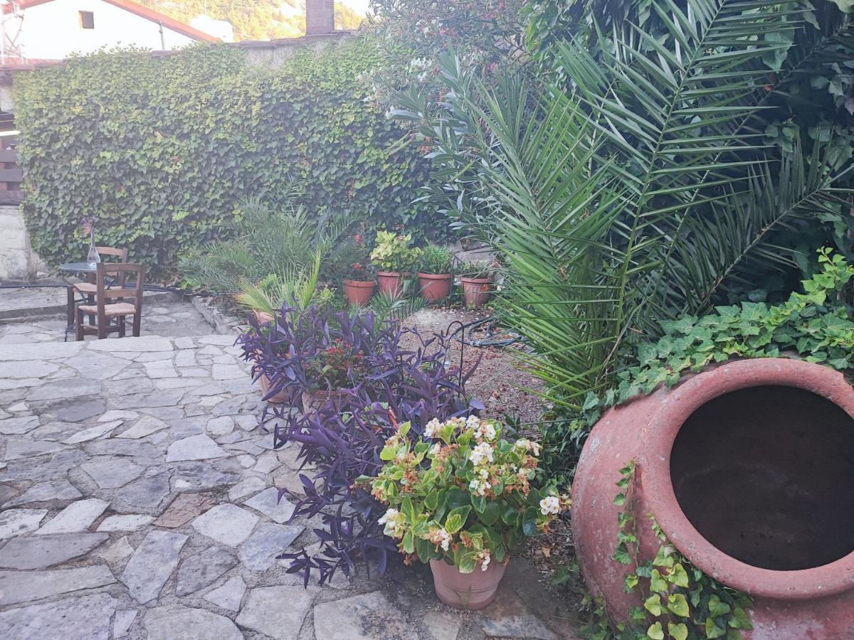 Liakoto Guest House Panayia Exterior photo